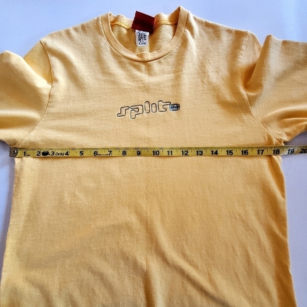 7006 * Split Girl Long Sleeve Tee Yellow Size XL Made in USA Vintage - Picture 7 of 9